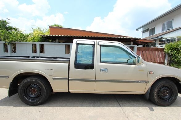 ขาย ISUZU DRAGON POWER SPACECAB 3.0 Turbo SLX ปี01สีบรอนซ์ทอง เกียร์ออโต้ พร้อมโอน ขาย ISUZU DRAGON POWER SPACECAB 3.0 Turbo SLX ปี01สีบรอนซ์ทอง เกียร์ออโต้ พร้อมโอน