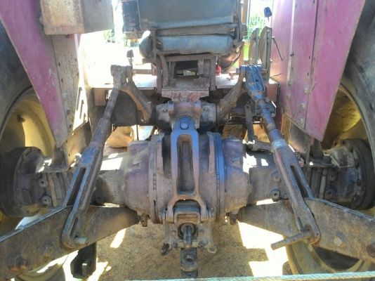 ขาย Massey Ferguson 390    2เพลา พร้อมดันหน้า