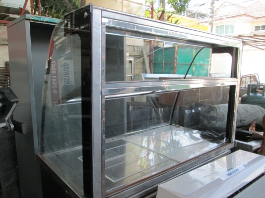 ตู้ ขายอาหาร  สภาพสมบูรณ์  เป็นกระโค้ง  ของห้างราคาถูก