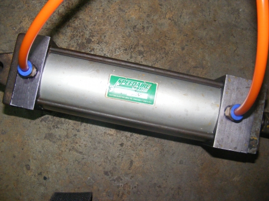 อุปกรณ์เพิ่มประสิทธิภาพการทำงานรถเกี่ยวข้าว