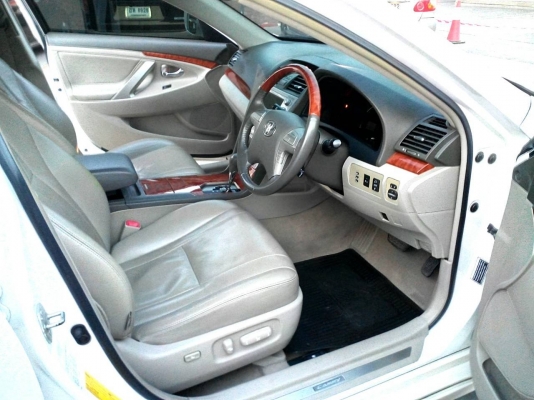 -----ขาย----- ถูกที่สุดในสยามประเทศ <<<<< ฟรีดาวน์ จัดไฟแนนซ์เต็ม >>>>> TOYOTA CAMRY HYBRID 2.4TOP NAVI AT สีขาว (Full Option)