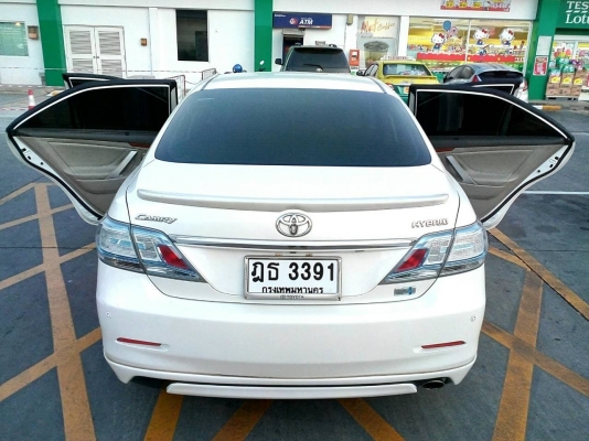 -----ขาย----- ถูกที่สุดในสยามประเทศ <<<<< ฟรีดาวน์ จัดไฟแนนซ์เต็ม >>>>> TOYOTA CAMRY HYBRID 2.4TOP NAVI AT สีขาว (Full Option)