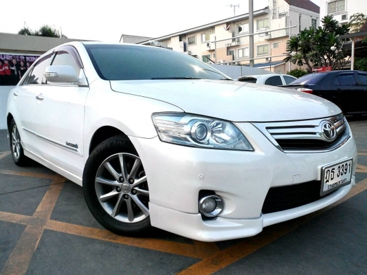 -----ขาย----- ถูกที่สุดในสยามประเทศ <<<<< ฟรีดาวน์ จัดไฟแนนซ์เต็ม >>>>> TOYOTA CAMRY HYBRID 2.4TOP NAVI AT สีขาว (Full Option)