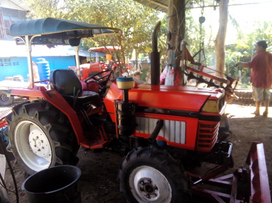 รถไถคูโบต้าL1-26 (4WD) (หลุดมัดจำครับ ขายใหม่อีกรอบ)ลดสุดๆแล้วครับ