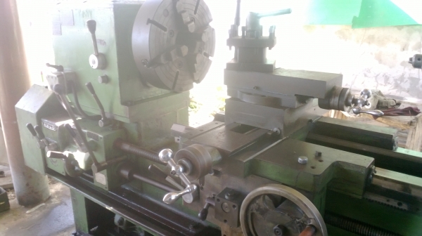 เครื่องกลึง 6 ฟุต หนัก 2 เพลา เกียร์บล็อก พร้อมใช้งาน เหมาะสำหรับงานหนัก 98,000