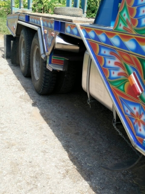 ขาย10ล้อ2เพลา270แรงเดก้ายูโรวันเทเลอร์รากรถเกี่ยวสวยยางเต็ม ราคา 1550000