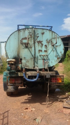 รถบรรทุกน้ำ 6200 ลิตร