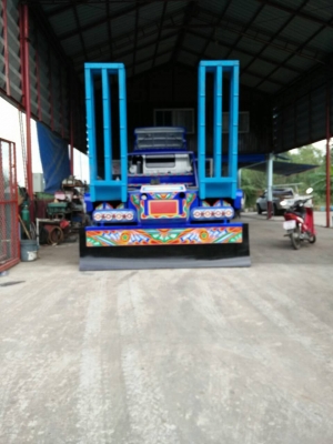 ขาย10ล้อ2เพลา270แรงเดก้ายูโรวันเทเลอร์รากรถเกี่ยวสวยยางเต็ม ราคา 1550000