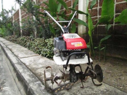 เครื่องพรวนดิน   HONDA   F200 รหัสสินค้า : 14001947   หรือเพิ่มเติมไดที่ www.nihonmono.com