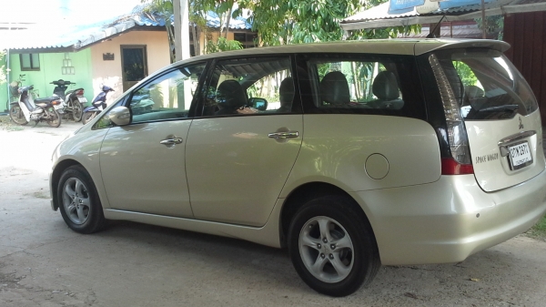 ลดราคาเงินสด Mitsubishi Space Wagon 2.4 GLS MIVEC รถสวย เจ้าของมือเดียว ลดราคาเงินสด Mitsubishi Space Wagon 2.4 GLS MIVEC รถสวย เจ้าของมือเดียว
