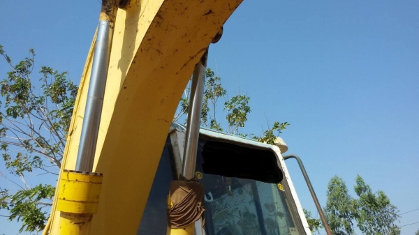 ขายpc100-3รถสวยพร้อมใช้