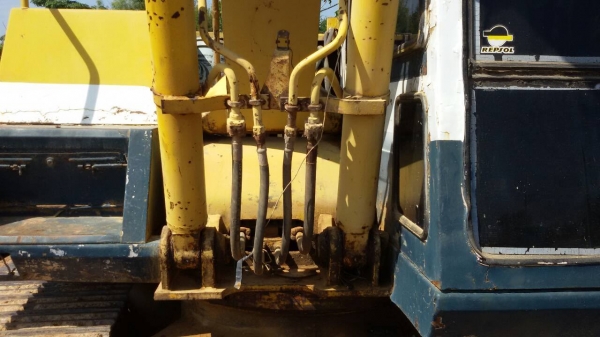 ขายpc100-3รถสวยพร้อมใช้