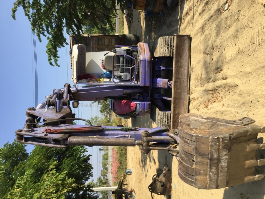 ขายรถแบคโคkomatsu 50uu พร้อม หัวเจาะ