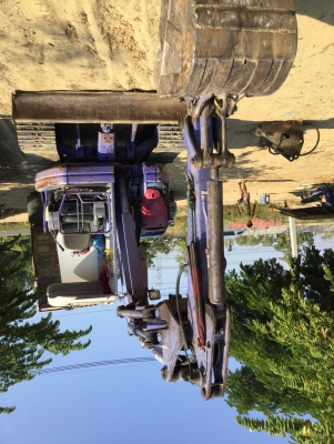 ขายรถแบคโคkomatsu 50uu พร้อม หัวเจาะ