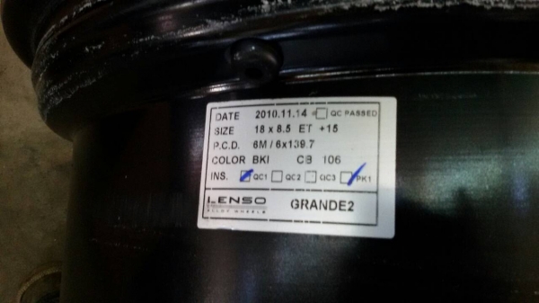 ล้อ lenso ขอบ 18 6 รู ชุดล่ะ 8,500