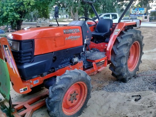 ขายแทรกเตอร์คูโบต้า L4508 DI  สเปเชียล  ใบมีดดันหน้าผาลพรวน6*24ตราช้างพร้อมใช้งาน