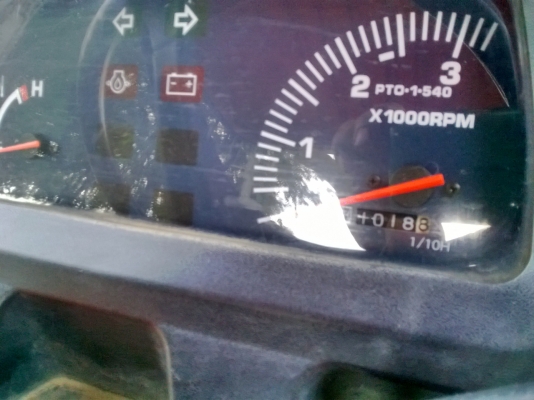 ขายแทรกเตอร์คูโบต้า L4508 DI  สเปเชียล  ใบมีดดันหน้าผาลพรวน6*24ตราช้างพร้อมใช้งาน