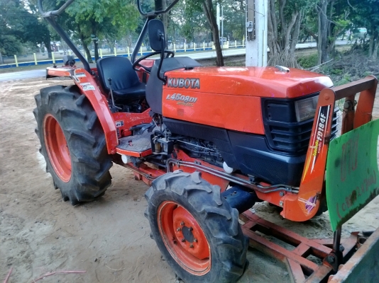 ขายแทรกเตอร์คูโบต้า L4508 DI  สเปเชียล  ใบมีดดันหน้าผาลพรวน6*24ตราช้างพร้อมใช้งาน