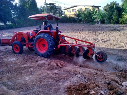 ขายแทกเตอร์คูโบต้าL4708 มีใบมีดพร้อมใช้งานครับ