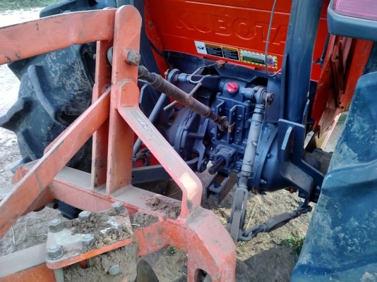 ขายแทกเตอร์คูโบต้าL4708 มีใบมีดพร้อมใช้งานครับ