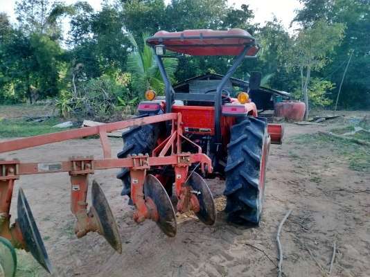 ขายแทกเตอร์คูโบต้าL4708 มีใบมีดพร้อมใช้งานครับ