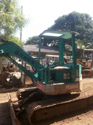 รถขุด KOMATSU.  PC 50UU  เครื่องดี ปั๊มดี ช่วงล่างสวย (เจ้าของขายเอง ) ติดต่อ นิวส์ 083-4953407 อ้อ 085-8332943