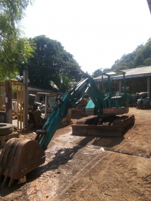 รถขุด KOMATSU.  PC 50UU  เครื่องดี ปั๊มดี ช่วงล่างสวย (เจ้าของขายเอง ) ติดต่อ นิวส์ 083-4953407 อ้อ 085-8332943