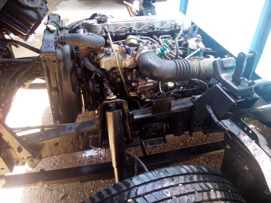 6 ล้อกลาง  ISUZU  NQR  120  แรงม้า  * ยาว 5.50 ม. *  รถสวยเดิม+สวยจริง+สภาพพร้อมใช้งาน  *รถห้างแท้*  มีเล่มพร้อมโอน *