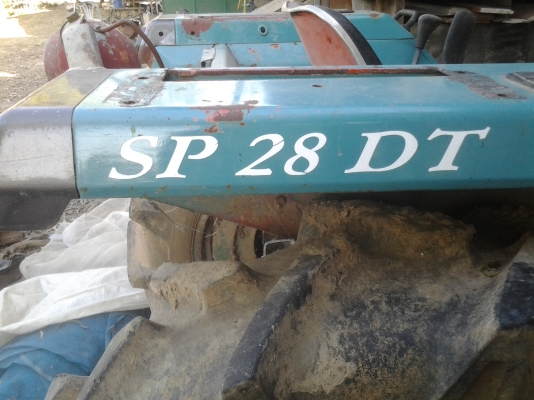 ขายตามสภาพรถไถคูโบต้า26แรงเครื่องติดปกติแต่ครัซหมดมีดันหน้าพาน5โฟวิน