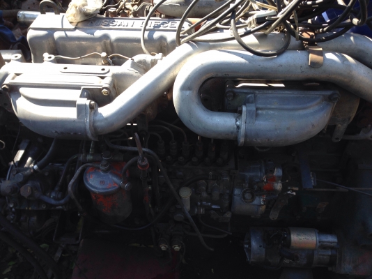 ขายเครื่องนิสสัน300 แรง ขายเครื่องนิสสัน300 แรง