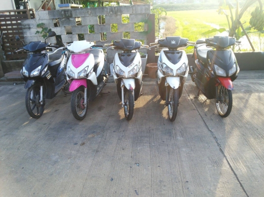 ขายคันละ 9,900 เอกสารพร้อมชุดโอน งดต่อ รถอยู่บางใหญ่ นนทบุรี สนใจโทร 084-3545593