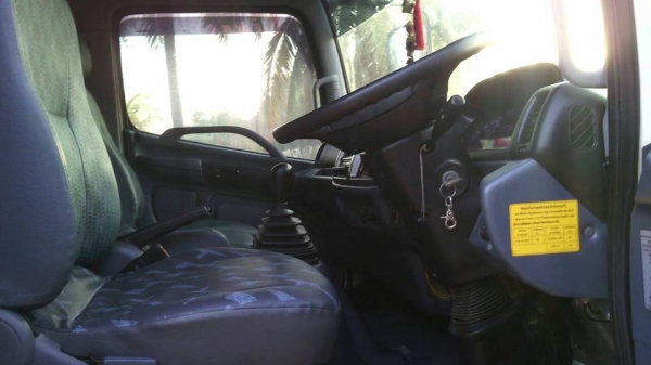 ขาย6ล้อ HINO MEGA150 ซีรีซ์500 ปี53 พร้อมคอกบรรทุก แชชซีสวยเครื่องดี เอกสารเล่มทะเบียนพร้อม วิ่งใช้งานน้อย