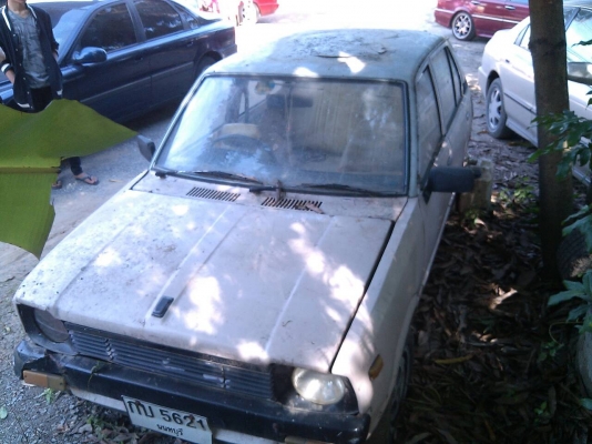 ขายรถ  รถซูซูกิ ฟรอนเต้จอดอยู่ที่อู่  หาคนซื้อเอาไปปั้นต่อ  ต้องการขาย 25000  ลดอีก  17000  เอาไปซ่อมนิดหน่อยใช้ได้ครับ   มีรายการที่ต้องซ่อม   ตามนี้คะ 1.ลูกปืนล้อหน้าL+R  2ลูก 2ลูกปืนล้อหลัง L+R 2ชุด 3.ผ้าเบรคหน้า1ชุดผ้าเบรคหลัง1ชุด  4ยางซ่อมดิสก์เบรคหน