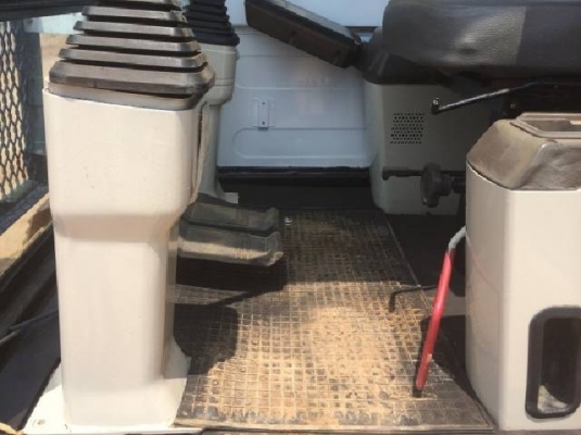 ขายรถแบคโฮ KOMATSU PC120-5 ระบบไฟฟ้าเต็ม รถนอกนำเข้าสภาพสวย มีVDOการทำงานครับ