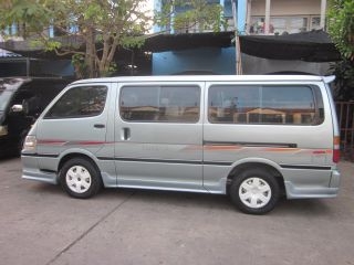 รถตู้ รถตู้