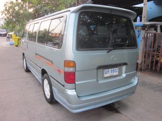 รถตู้ รถตู้