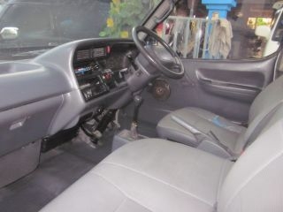 รถตู้ รถตู้