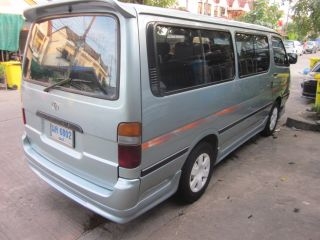 รถตู้ รถตู้