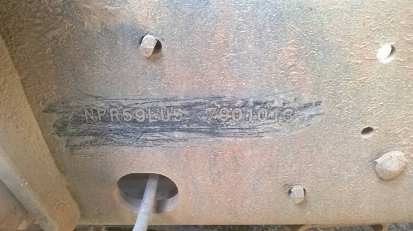 ขาย 6 ล้อดั้ม NPR 115 ปี 37 คัสซีสวย เครื่อง 4BD1 115 แรงม้า F หน้า-หลัง ทะเบียนพร้อมโอน ราคาคุยกันได้