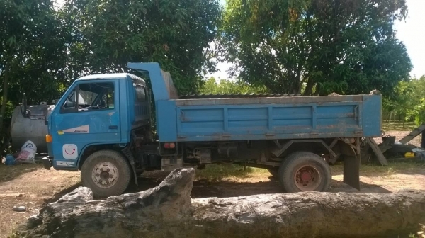 ขาย 6 ล้อดั้ม NPR 115 ปี 37 คัสซีสวย เครื่อง 4BD1 115 แรงม้า F หน้า-หลัง ทะเบียนพร้อมโอน ราคาคุยกันได้