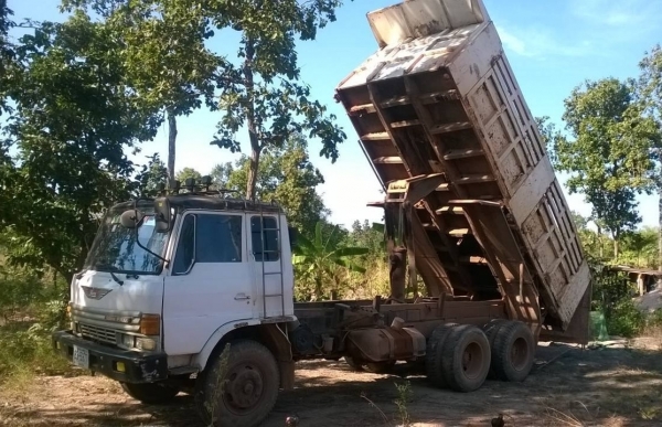 ขาย 10 ล้อ 2 เพลาดั้ม FM177LA เครื่องเดิม EH700 168 แรงม้า คัสซีสวย สโลว์เดิม เพาวเวอร์ แอร์เย็น ทะเบียนพร้อมโอน ราคาต่อรองได้ครับ