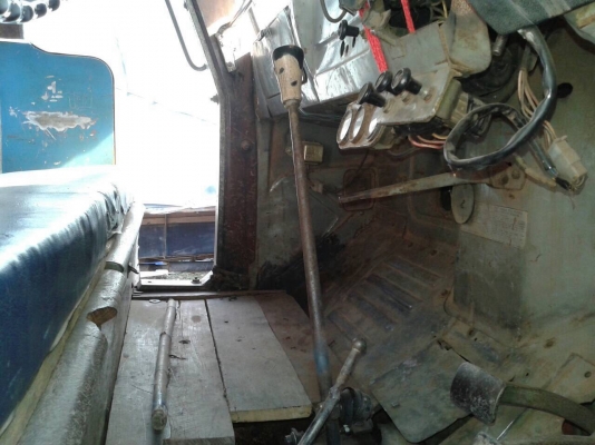 ขาย 10 ล้อหัวยาว เพลาเดียว เครื่อง 6BB1 ปั้มคอยาว 145 แรงม้า คัสซีสวย เฟืองท้ายใหญ่จัมโบ้ สโลว์กลาง ทะเบียนพร้อมโอน ราคาคุยกันได้ครับ