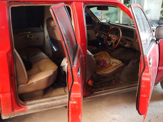 ต้องการขายด่วน kbz 4 ประตูปี31 เครื่อง 2500 ทอง เพาเวอร์ แอร์            ร์ ทะเบียนโอน