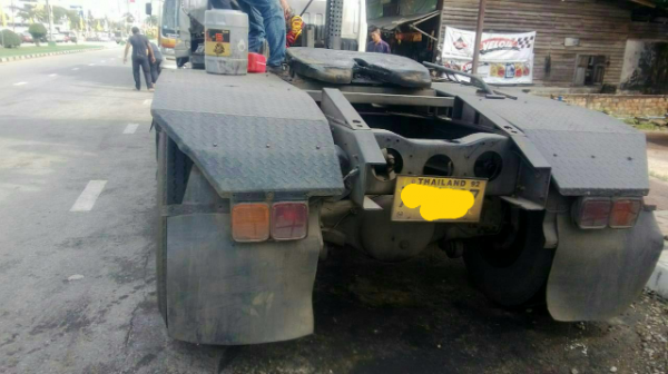 ขายรถหัวลากหางพื้นเรียบ NISSAN UD 290 แรงม้าปี 2539 หางพื้นเรียบCIMC 3 เพลาปี 2551 ราคา 880000