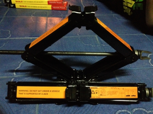 แม่แรงสะพาน NISSAN CANADA