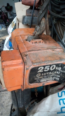 ขาย !! รอกโซ่ไฟฟ้า250kg.220v.ยี่ห้อฮิตาชิ พร้อมใช้งาน
