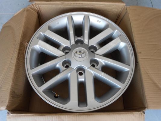 ขายเศษล้อแม็กเปล่า Toyota Fortuner ขอบ 17 สภาพดี เดิมๆ เหมาะสำหรับทำล้ออะไหล่ 1 วง 2,800.-/ใส่ฟรี ส่งฟรี