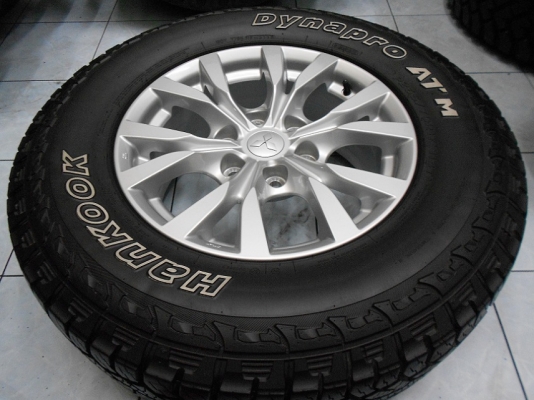 ขายล้อแม็ก New Pajero 2014 ขอบ 17 พร้อมยาง Hankook AT 265/70/17 ปี 13/เทิร์นได้ ใส่ฟรี ส่งฟรีค่ะ ขายล้อแม็ก New Pajero 2014 ขอบ 17 พร้อมยาง Hankook AT 265/70/17 ปี 13/เทิร์นได้ ใส่ฟรี ส่งฟรีค่ะ