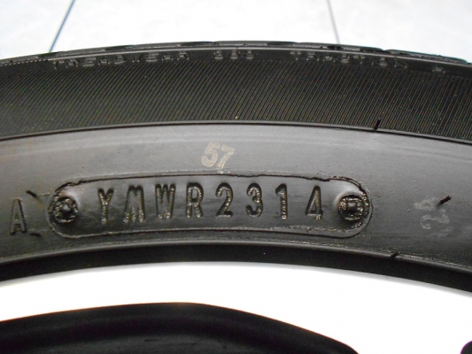 ขายล้อแม็ก New Vios TRD ขอบ 15 พร้อมยาง Dunlop ปี 14 ถอดป้ายแดง/เทิร์นได้ ใส่ฟรี ส่งฟรีค่ะ