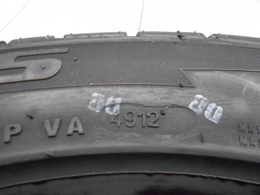 ขายยางใหม่แกะห่อ Achilles 195/55/15 ปลายปี 12 ราคา 1,490.-/เส้น ใส่ฟรี ส่งฟรีค่ะ